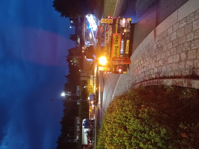 #Følgebiler fra #RasktLevert og #Spesialtransport samt #politi fra Svinesund til Oslo - #LangLast på vei til en adresse i Oslo!
